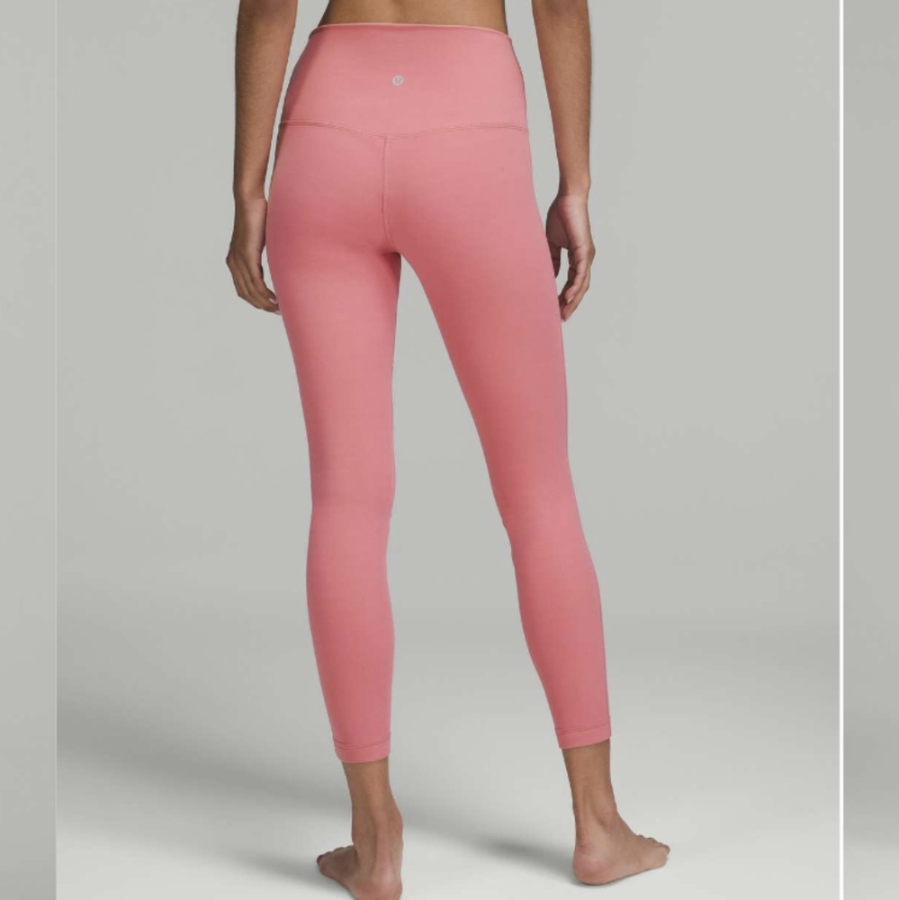 Lululemon High Rise Pants 25" - Picture 9 of 10